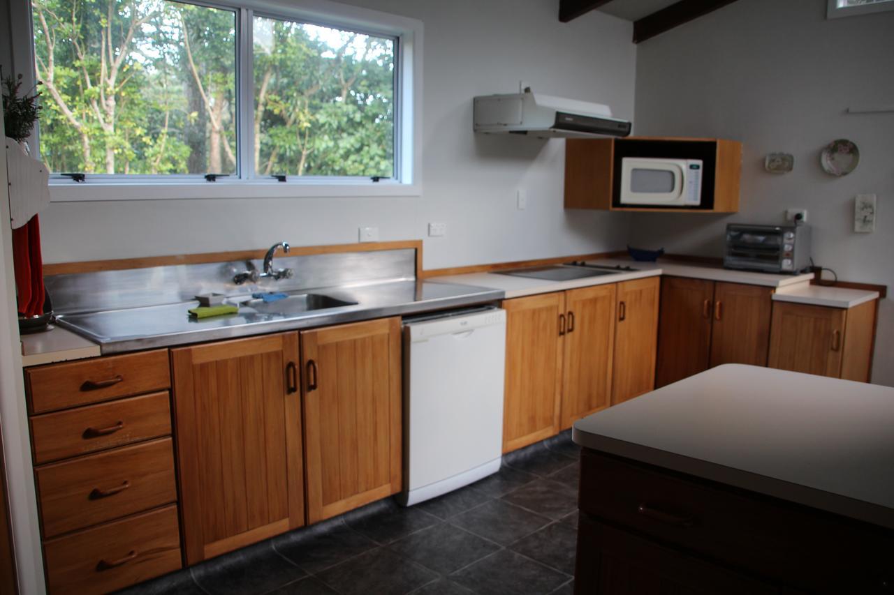 Punehu Stream Cottage Opunake Eksteriør bilde